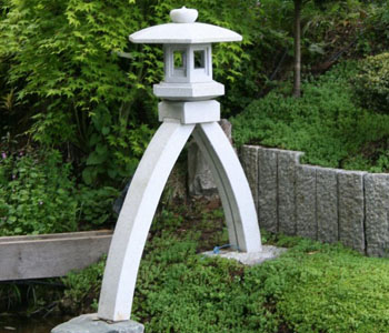 Kotoji Japanese Stone Lantern